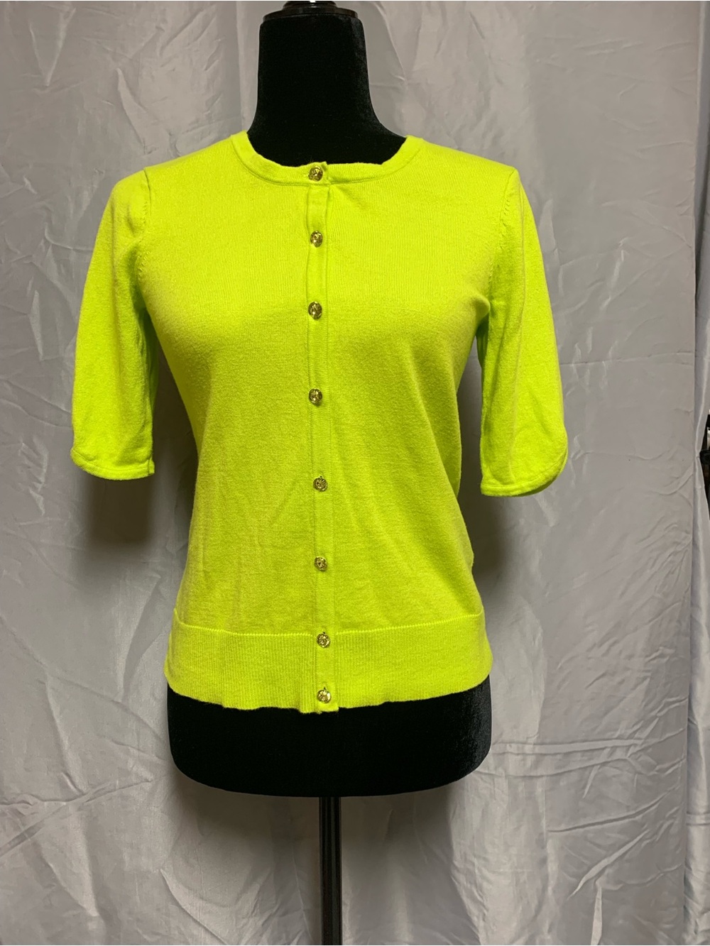 New York & Company Neon Yellow Short-Sleeve Button Front Knit Top